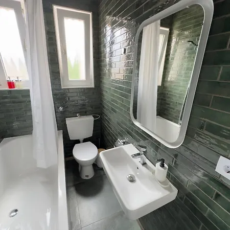 Big Apartment With Parking, 30 Min To Duesseldorf Duisburg Exterior photo