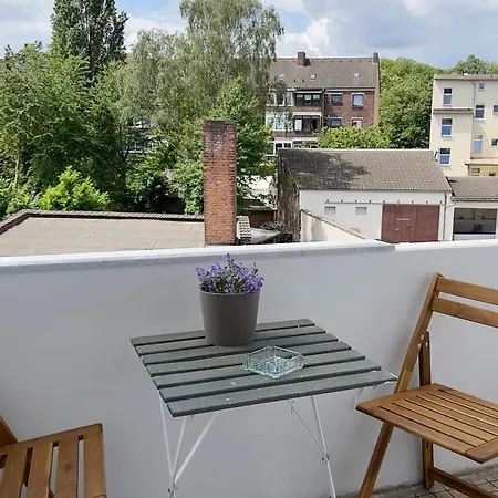 Big Apartment With Parking, 30 Min To Duesseldorf Duisburg Exterior photo