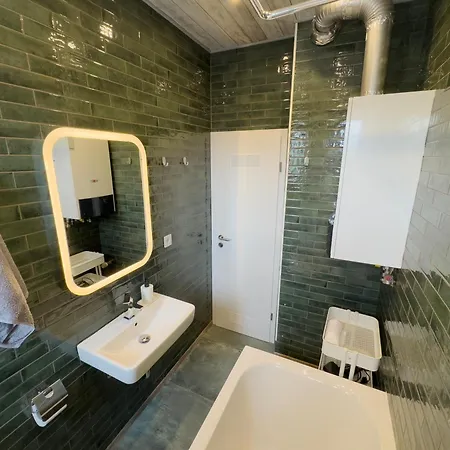 Big Apartment With Parking, 30 Min To Duesseldorf Duisburg Exterior photo