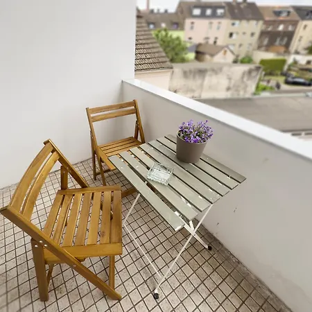 Big Apartment With Parking, 30 Min To Duesseldorf Duisburg Exterior photo